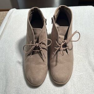 Universal Thread shoe boots